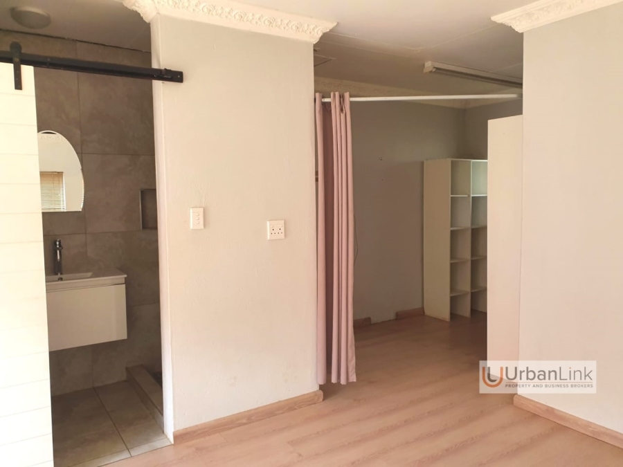 4 Bedroom Property for Sale in Safari Gardens North West